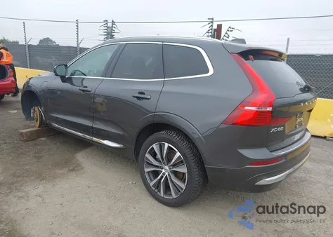 2022 Volvo Xc60 Recharge Plug-In Hybrid T8 Inscription Expression z USA, uszkodzony, nr VIN YV4BR0DK1N1915593